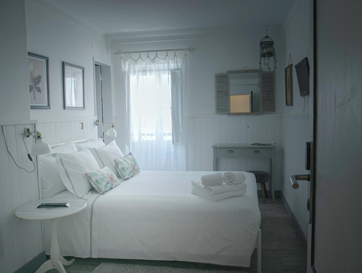 Vinnus Guesthouse Ericeira Exterior foto
